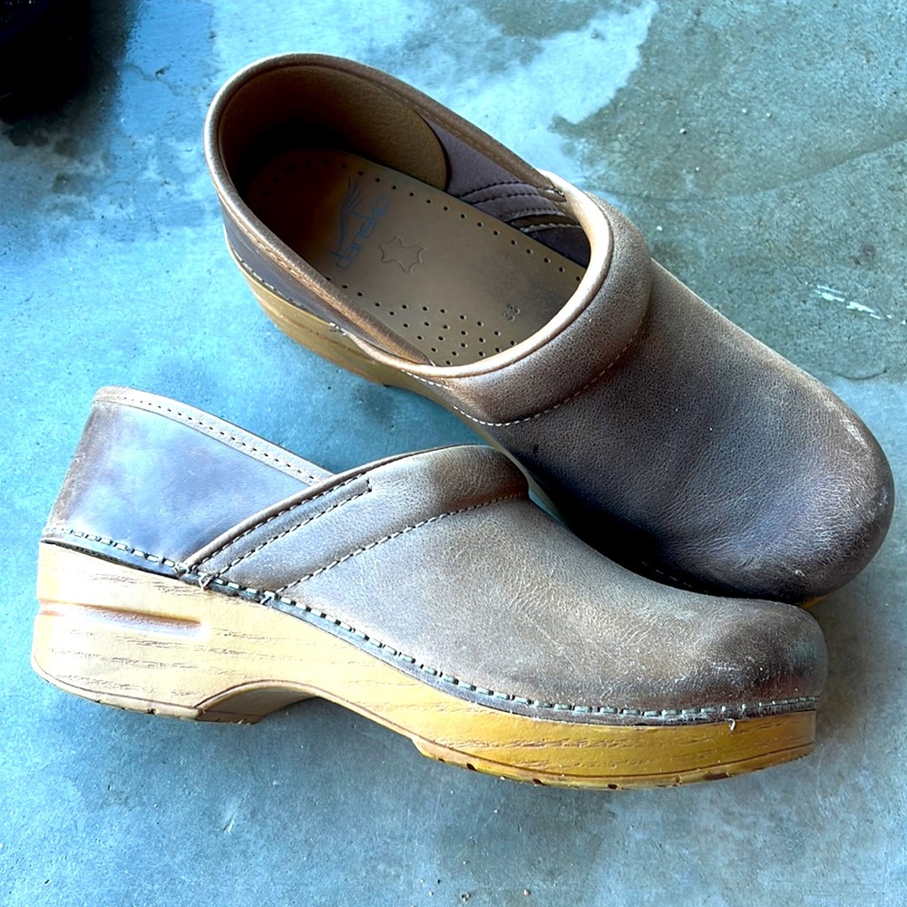 Dansko women’s 38 used